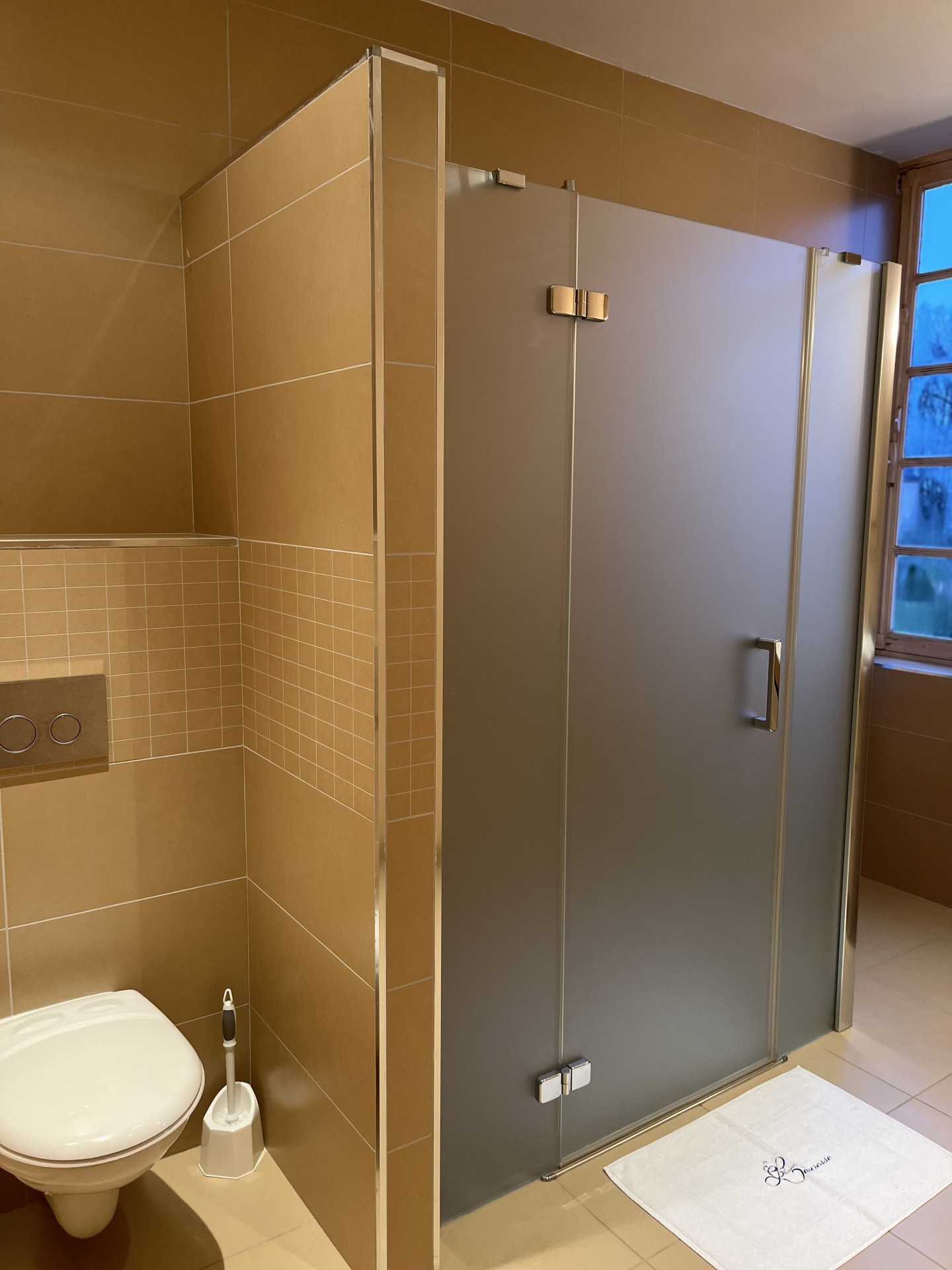 photo-chambre-1-montibus-wc-7181