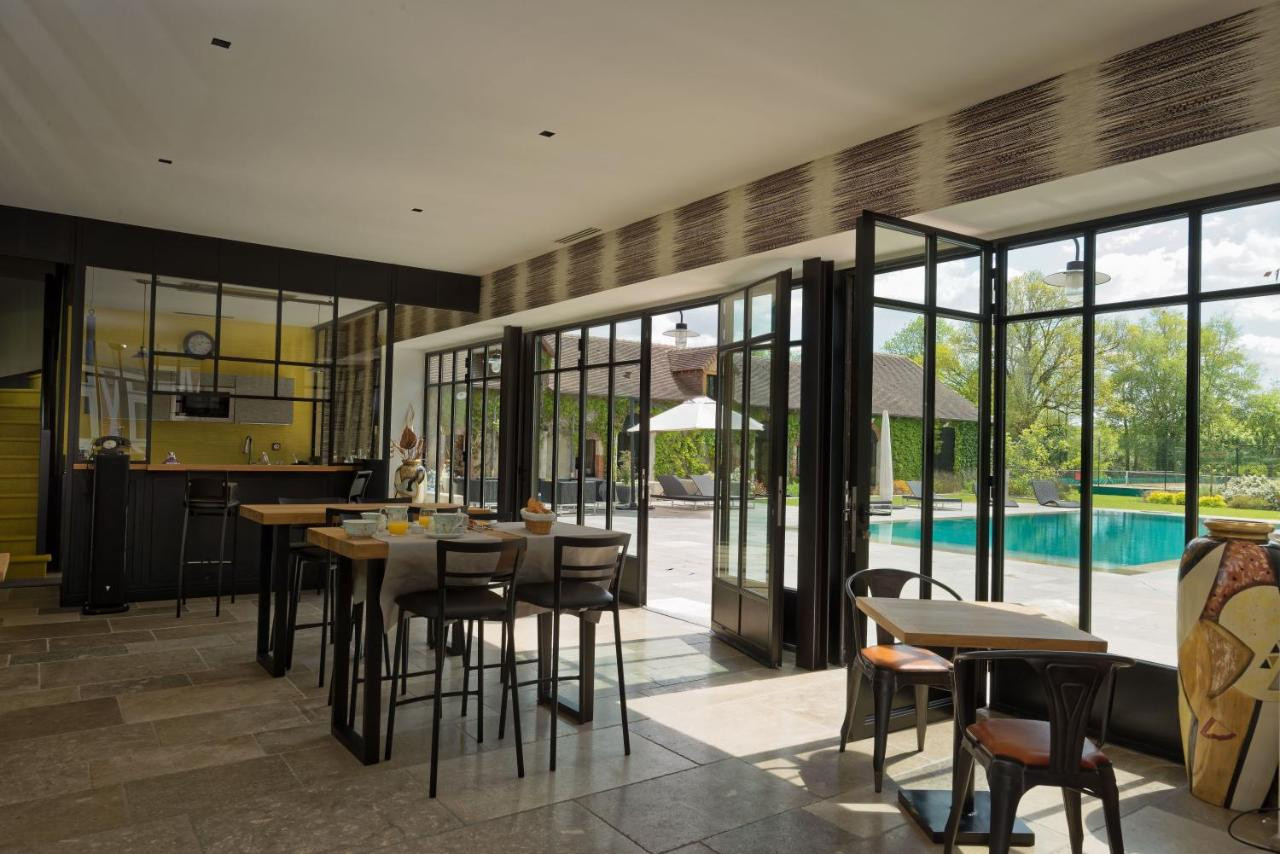 Pièce de vie - domaine à 15mn du circuit Pièce de vie - domaine à 15mn du circuit