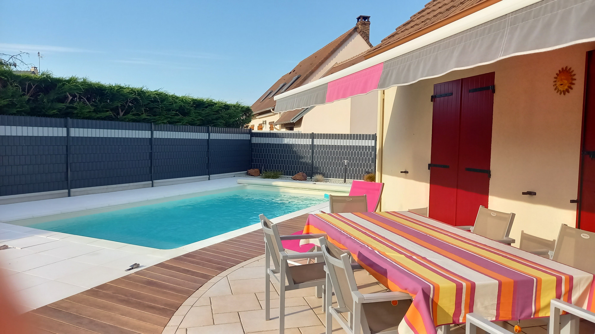 Swimming pool