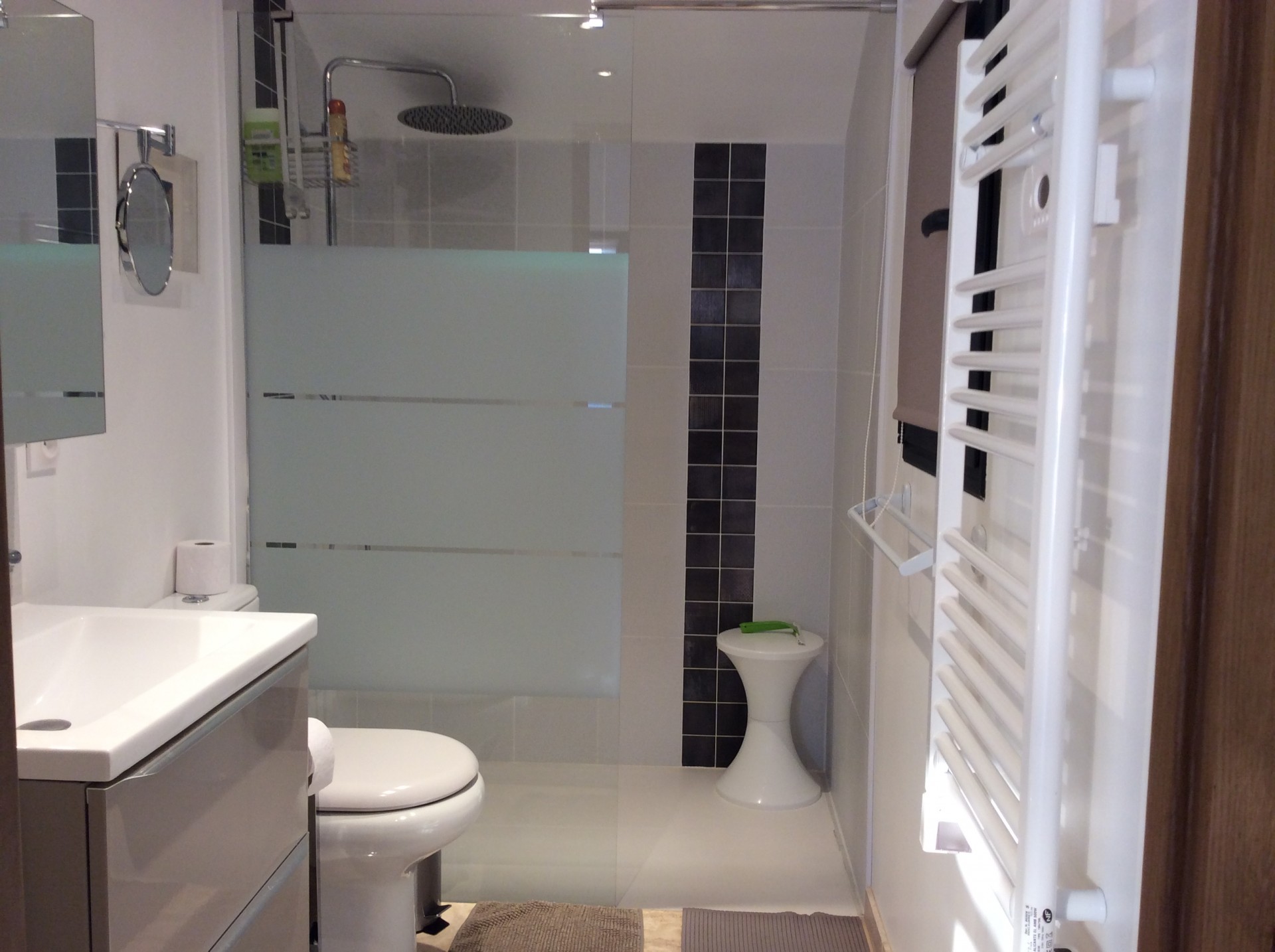 salie-d-eau-wc-maison-inde-pendante-4776