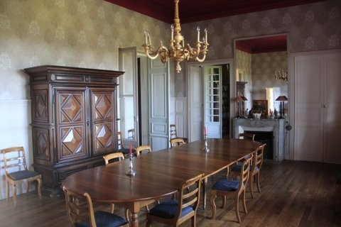 salle_à_manger_hôtes_24h_lemans_château