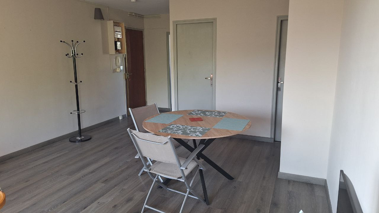  Dining room - 20 min from the circuit
