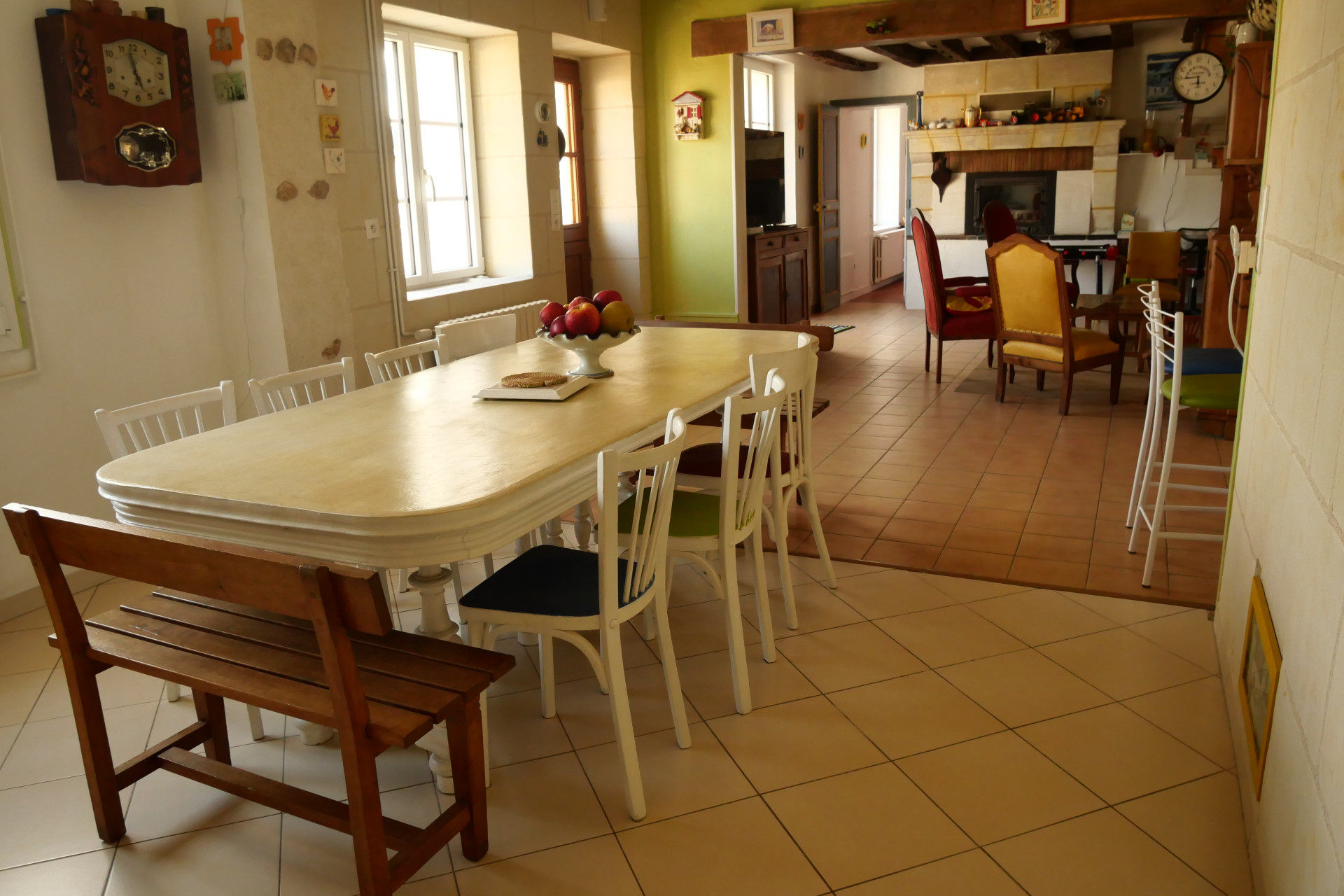 salle à manger - gîte à 45mn du circuit