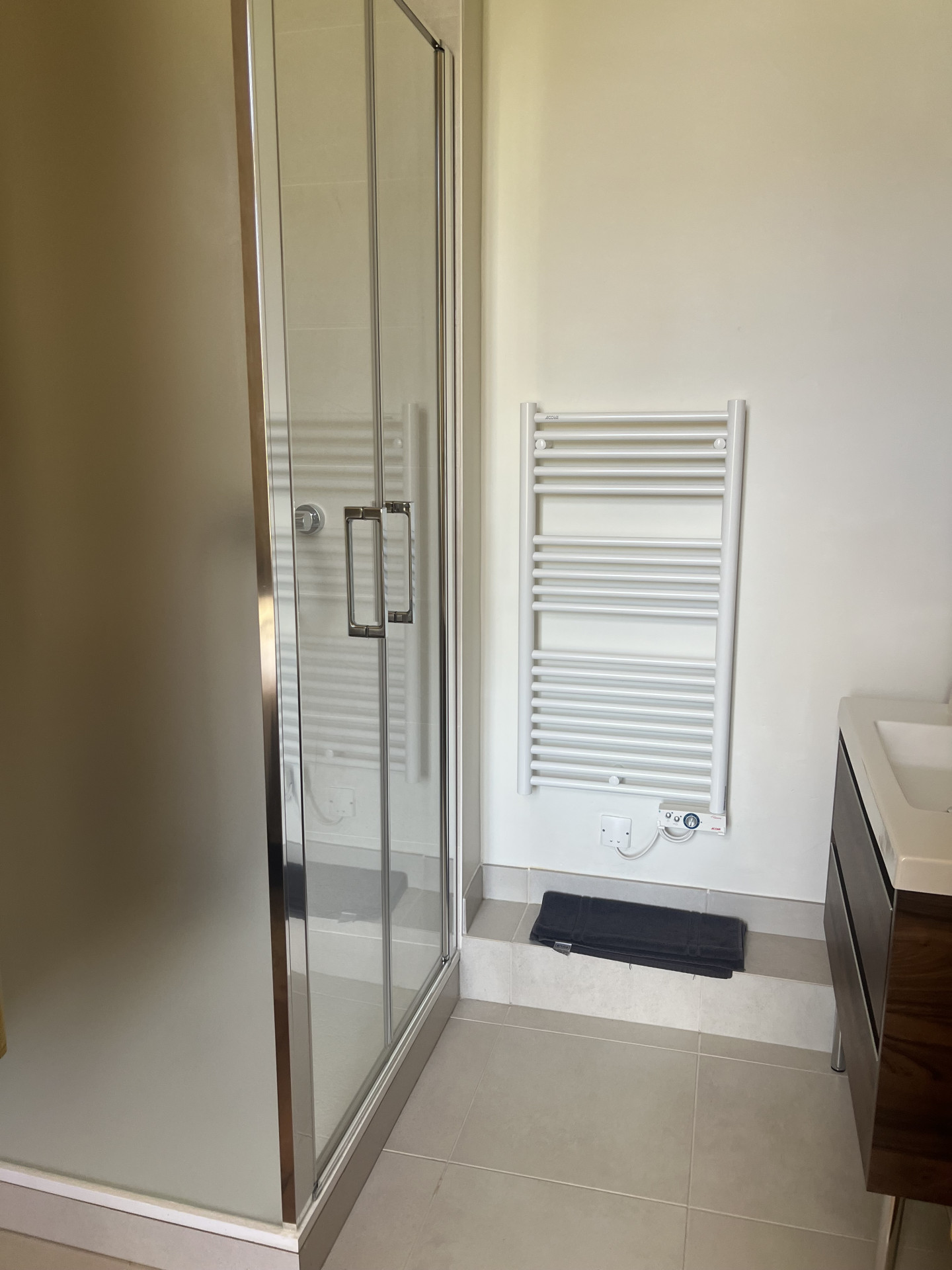 salle-de-bain-1-19544 salle-de-bain-1-19544