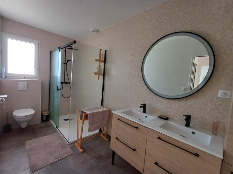 salle de bain - 10mn du circuit des 24h