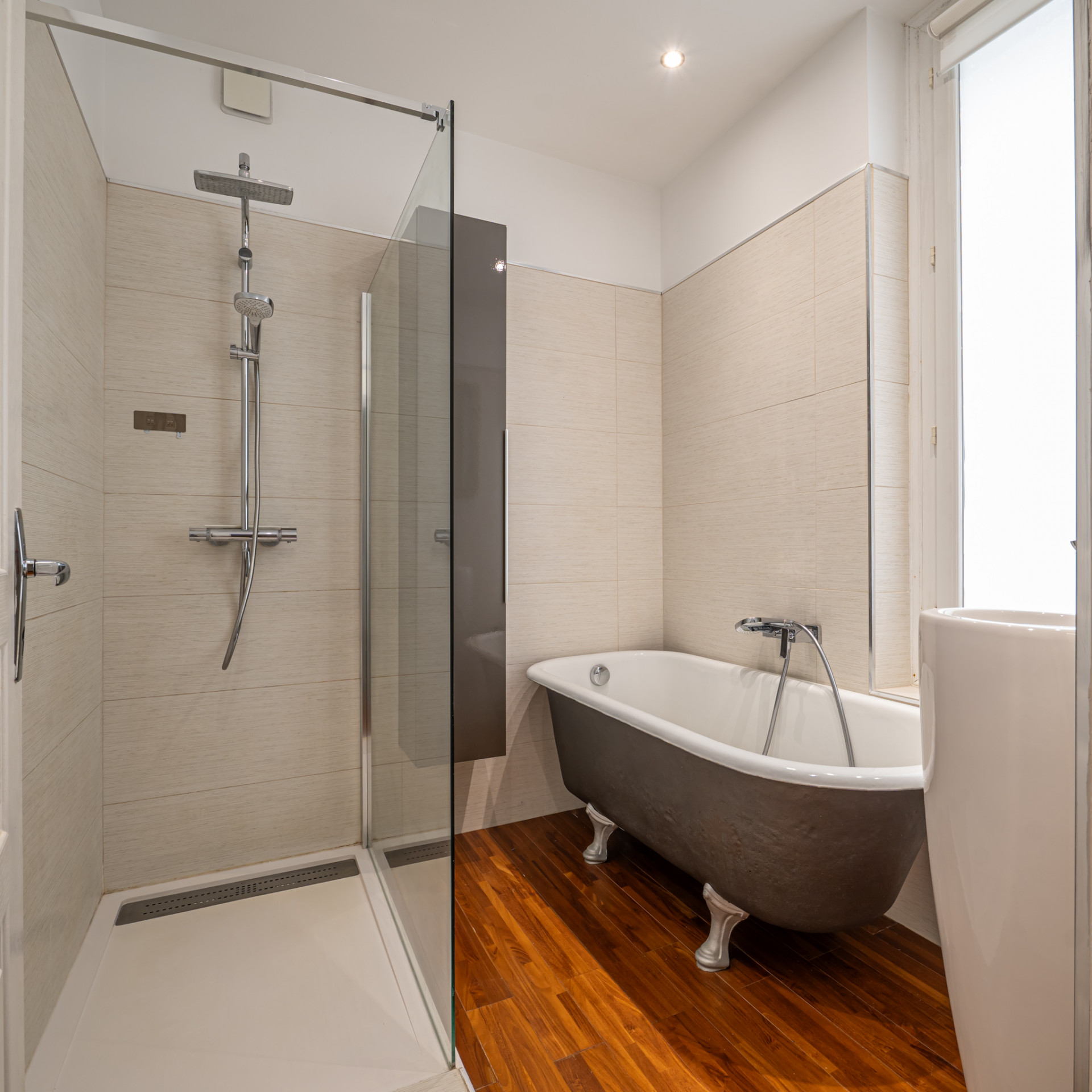 Salle de bain - 20mn du circuit des 24H