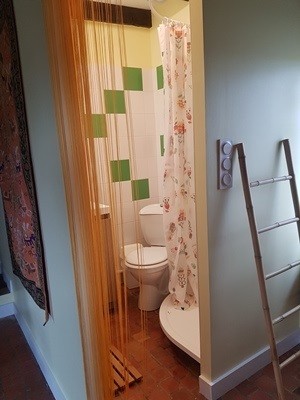 bathroom_guestshouse_24h_lemans_cottage