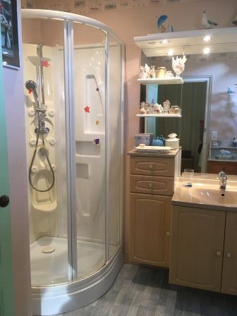 bathroom-b&b-circuit-le-mans-24h