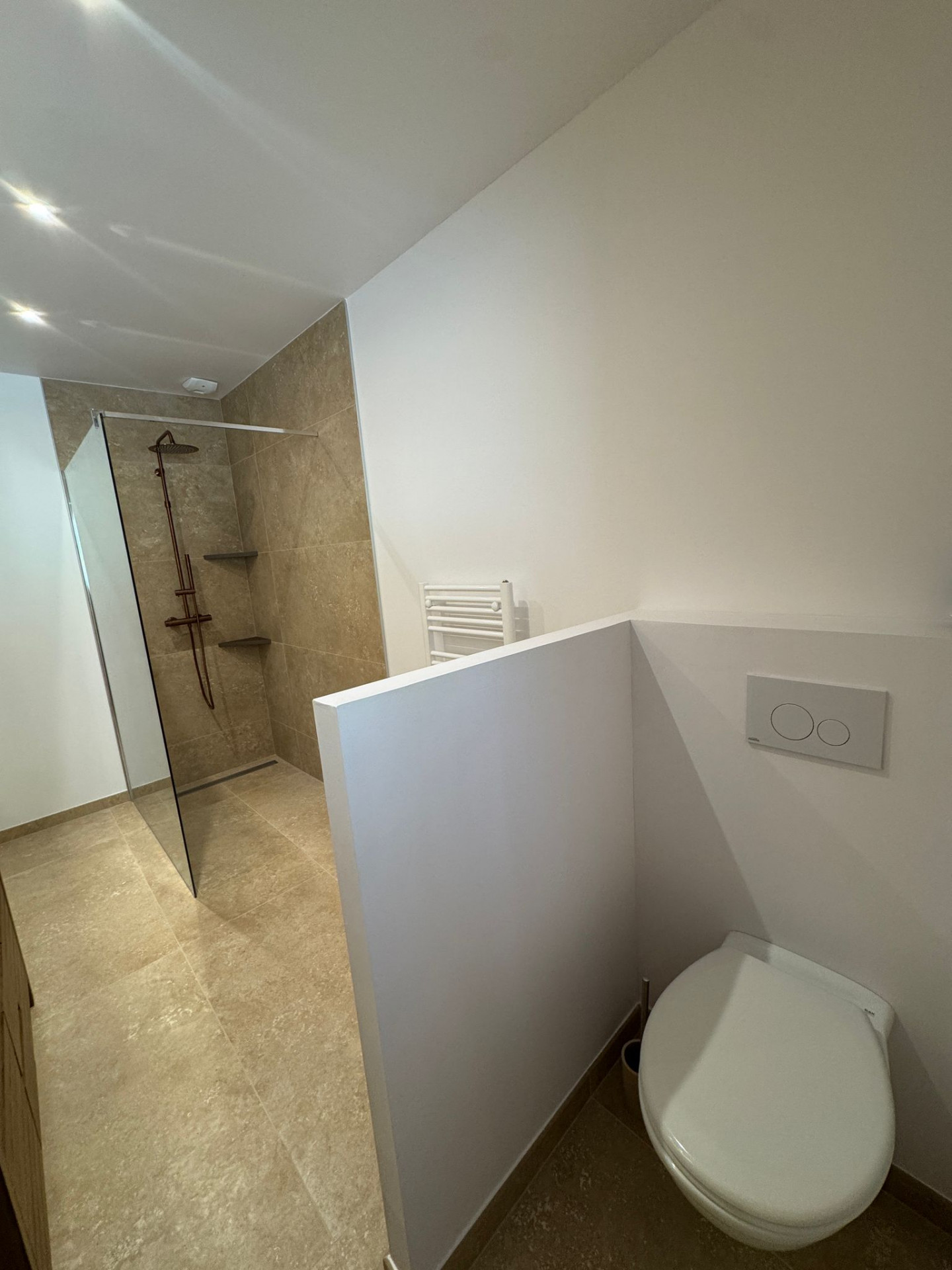 Salle de bain-25mn des 24H du Mans