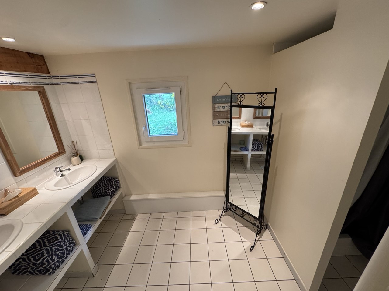 Salle de bain 3 à 12mn du circuit des 24h