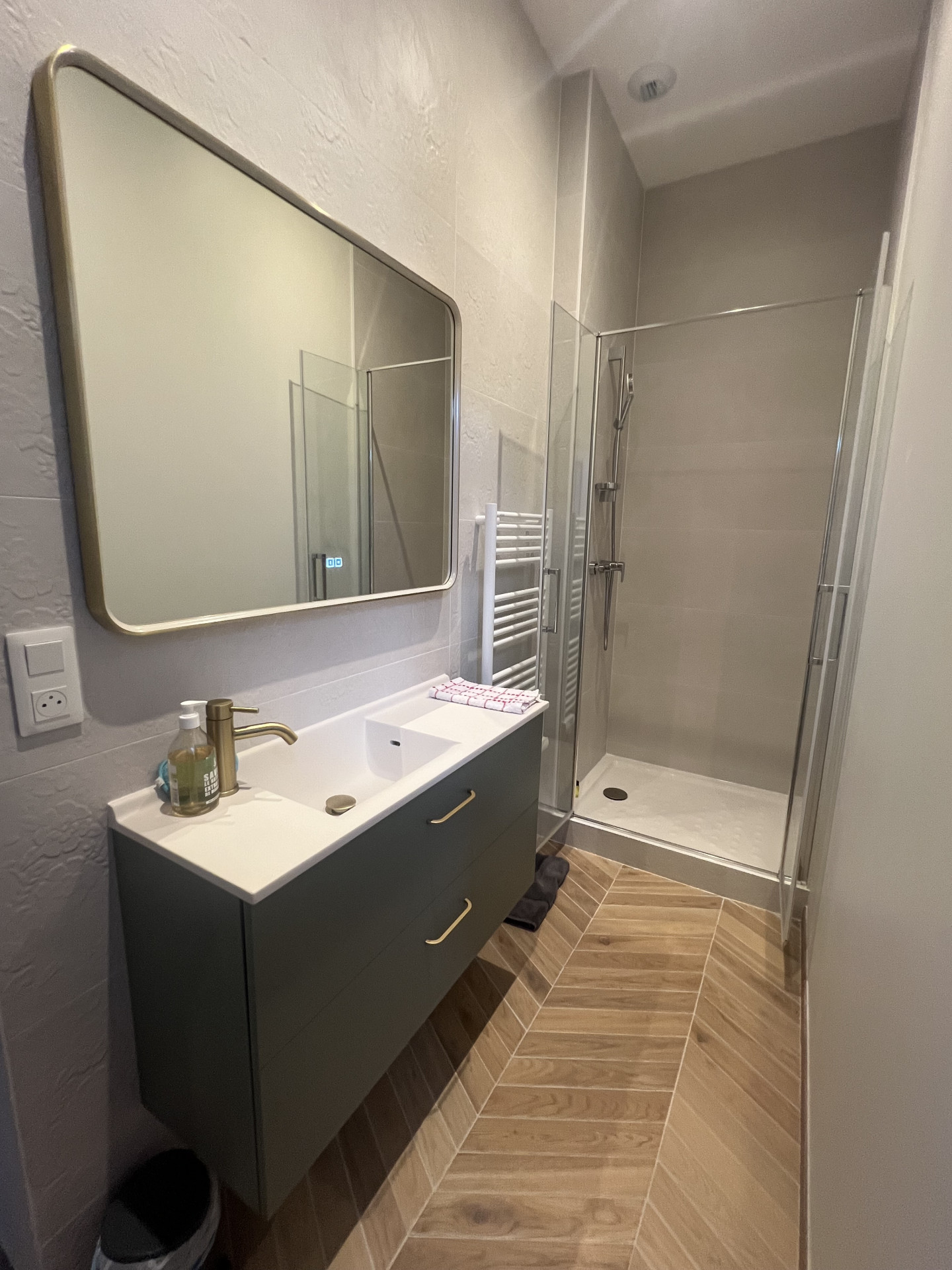salle-de-bain-4-19547 salle-de-bain-4-19547