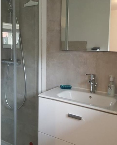 salle_de_bain_hôtes_24h_lemans_auberge