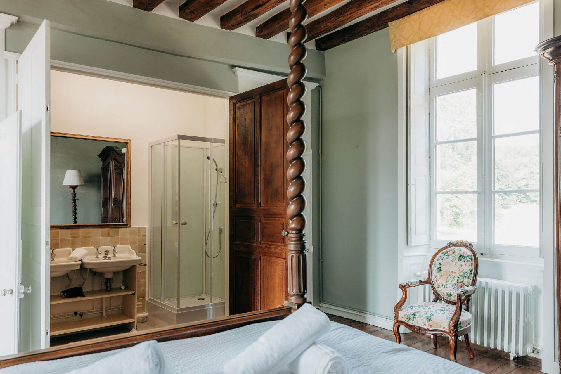 salle de bain chambre louis xiii 