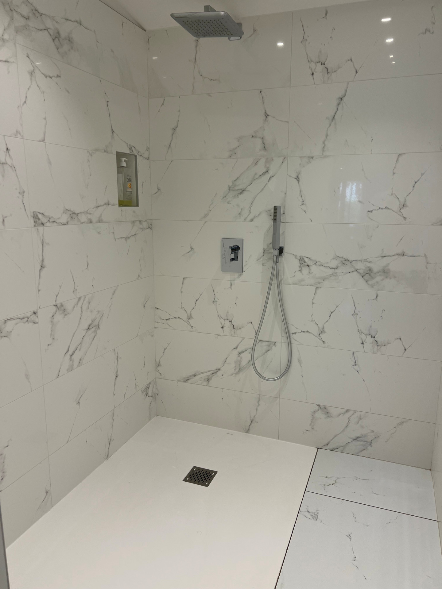 Salle de bain - domaine à 15mn du circuit Salle de bain - domaine à 15mn du circuit