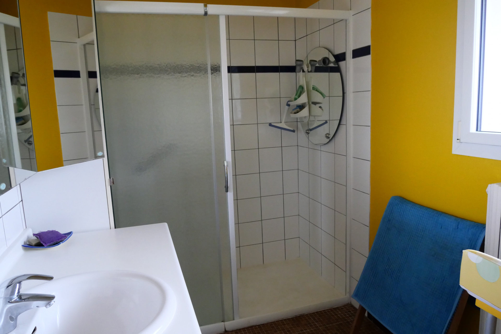 salle de bain- gîte à 45mn du circuit