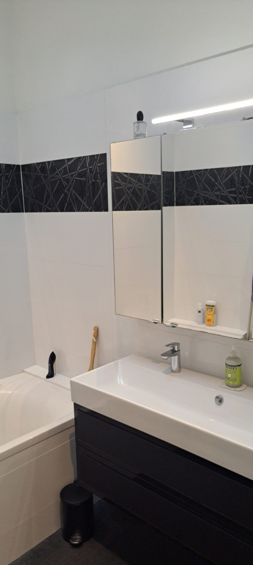 salle de bain - maison à 10 minutes à pied de la gare du Mans