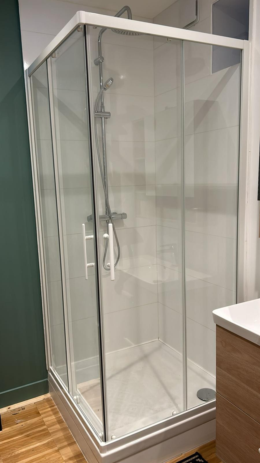 shower-room-15min-circuit-du-mans