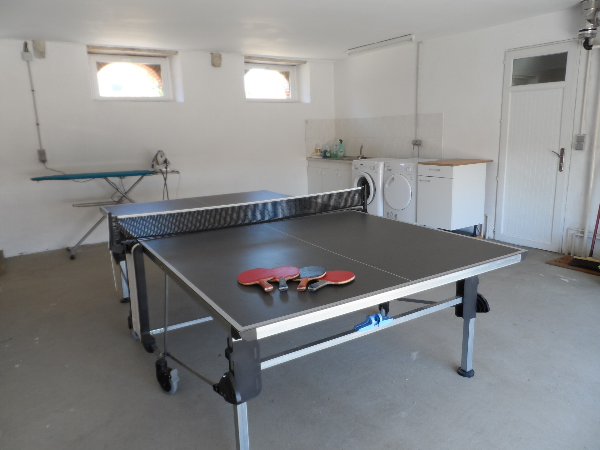 ping_pong_le_mans_24h_race_cottage