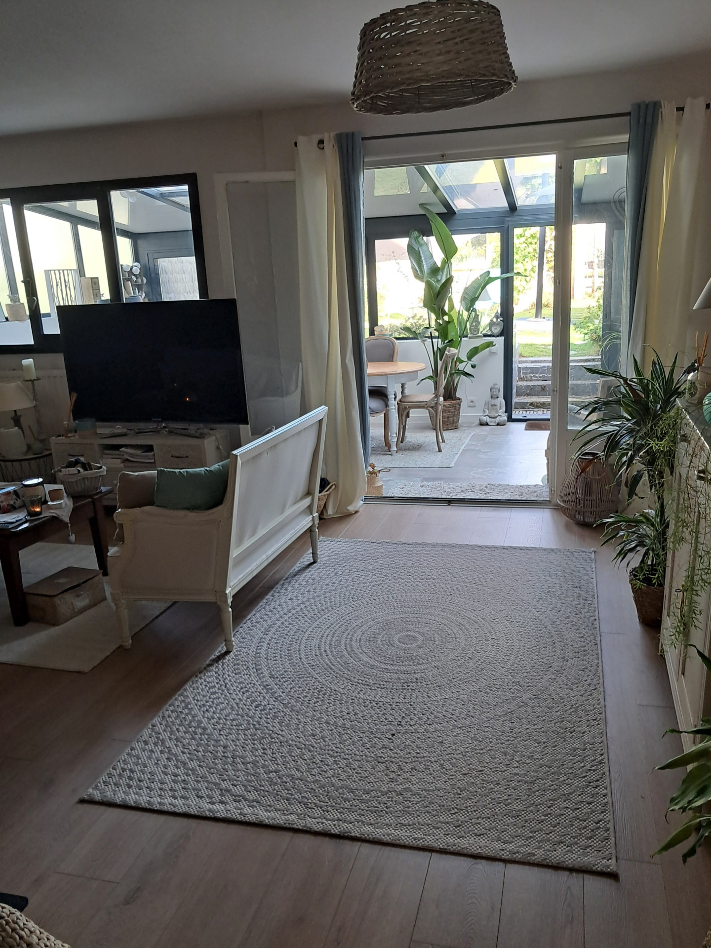 salon - chambres d'hôtes à 600 mètres du virage de Mulsanne