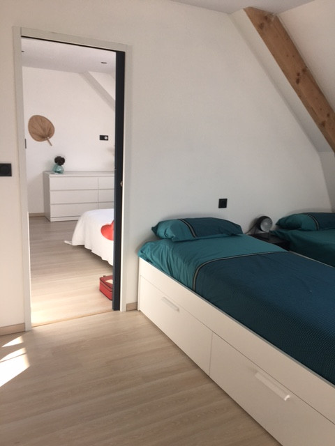 suite with connecting rooms	