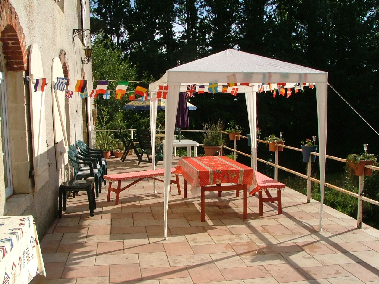 terrasse_hôtes_24h_lemans_b&b