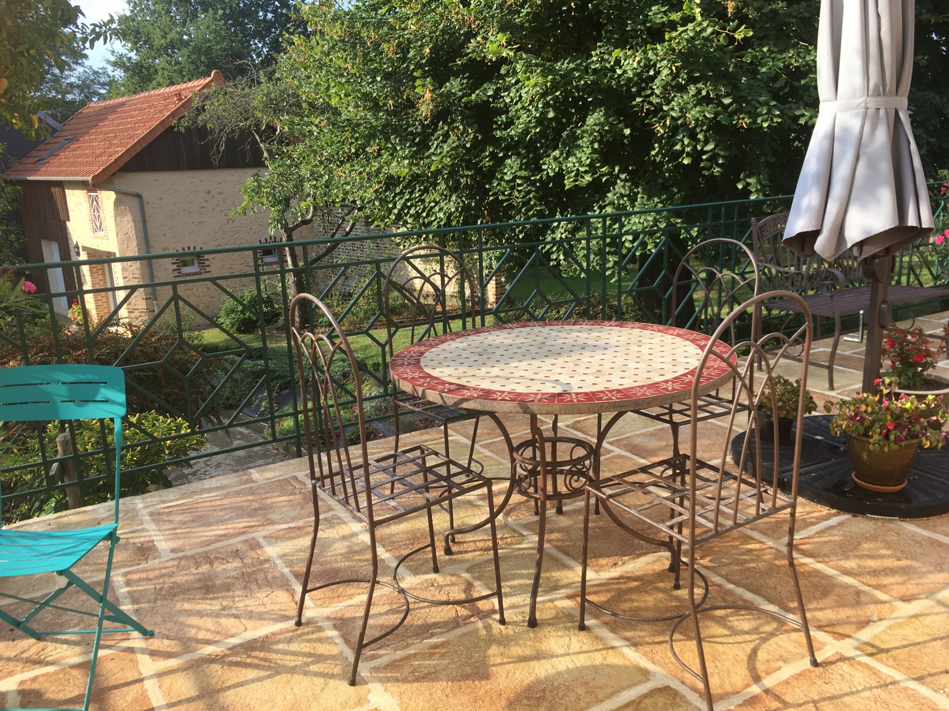 terrace-le-mans-circuit