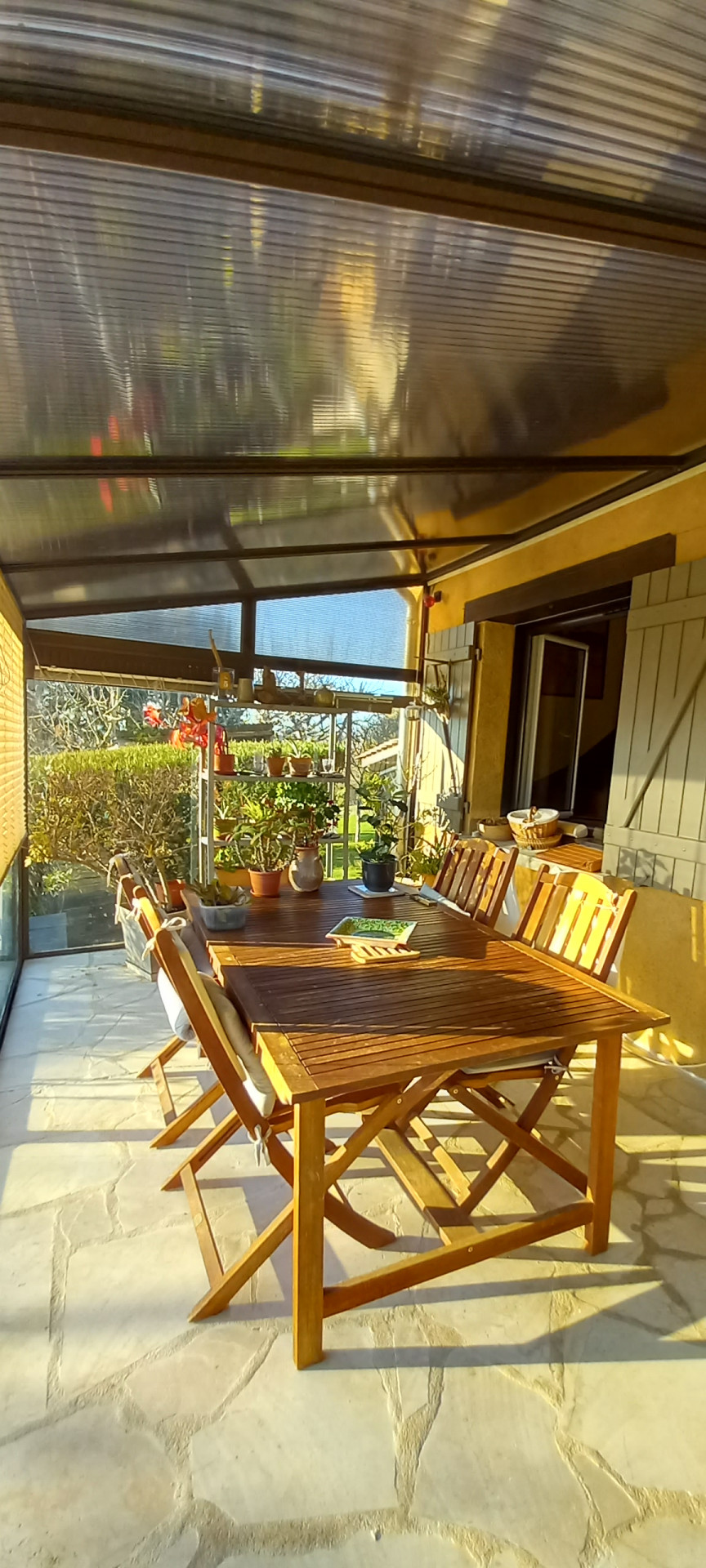 veranda