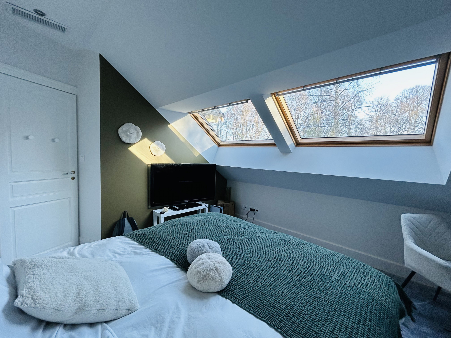 Villa 5 chambres à 20mn du circuit Villa 5 chambres à 20mn du circuit