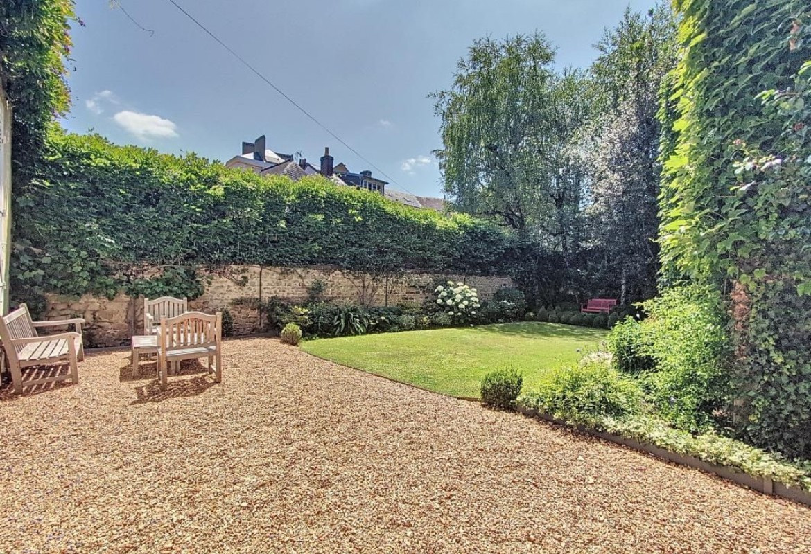 Villa 8 chambres centre-ville du Mans