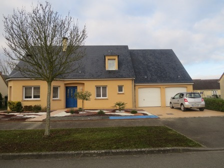 3 chambres d'hôtes avec étage privatif à 15 min du Circuit des 24 Heures 3 chambres d'hôtes avec étage privatif à 15 min du Circuit des 24 Heures