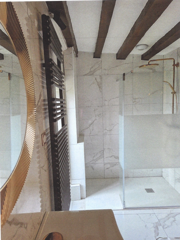 5 chambres avec salles de bain privatives à 20mn du circuit