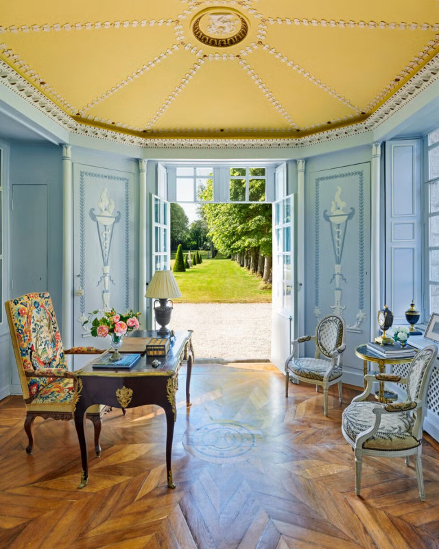 Château de la Chevallerie office Château de la Chevallerie office