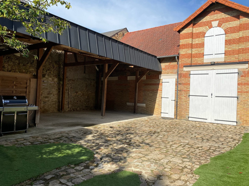 Carport -villa city center of Le Mans Carport -villa city center of Le Mans