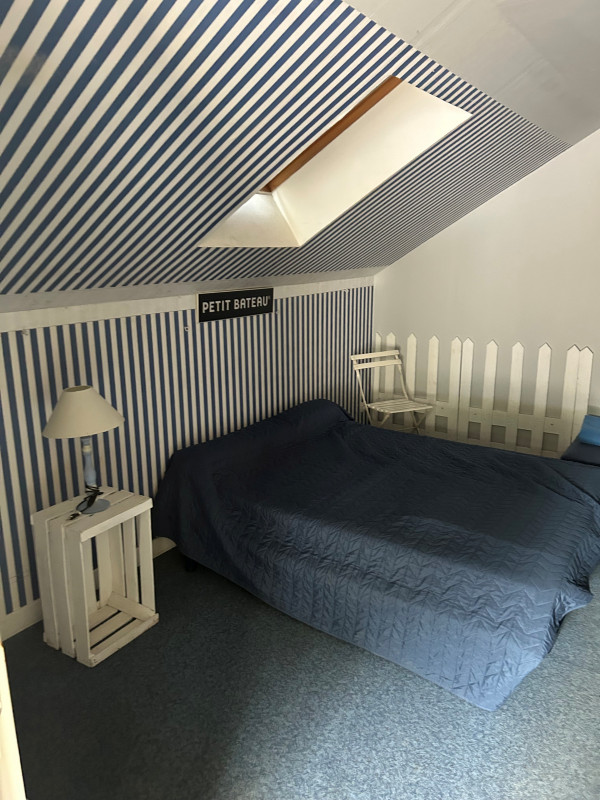 chambre 1 - 30mn du circuit des 24 Heures du Mans chambre 1 - 30mn du circuit des 24 Heures du Mans