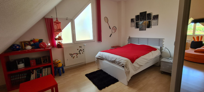 B3droom 2 Bedroom 3