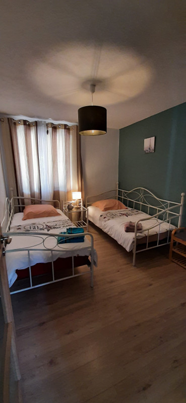 chambre-avec-2-lits-simples-19559 chambre-avec-2-lits-simples-19559