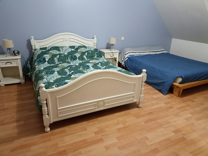 chambre double avec lit double supplémentaire en option