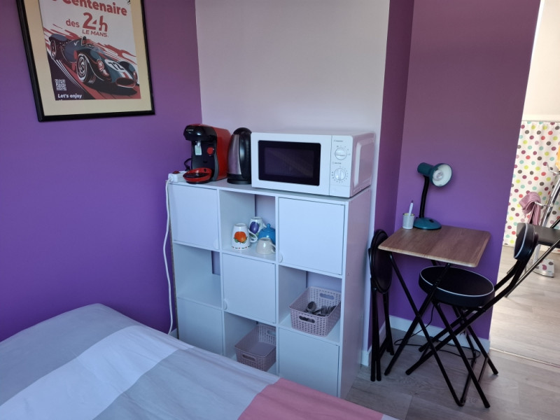 Chambre indépendante avec salle de bain privative à 15mn du circuit