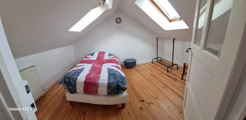 single bedroom single bedroom