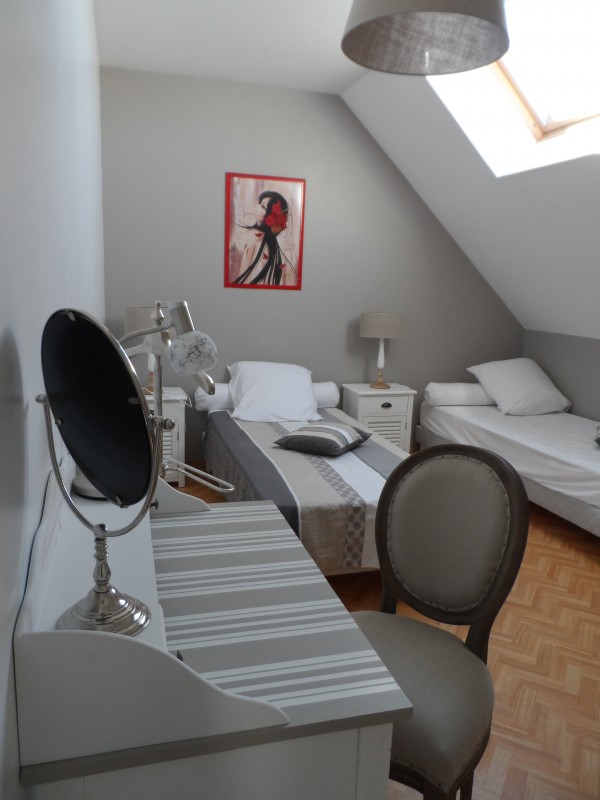 twin room twin_room_le_mans_24h_race_cottage