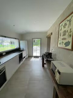 kitchen - 50 minutes from the 24-hour circuit kitchen - 50 minutes from the 24-hour circuit
