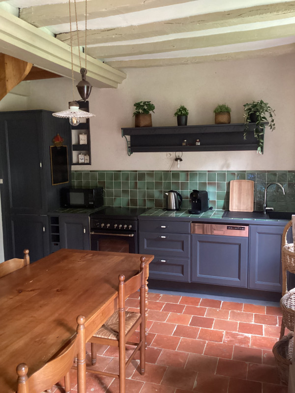 kitchen - 3 bedroom house 25 minutes from the circuit kitchen - 3 bedroom house 25 minutes from the circuit
