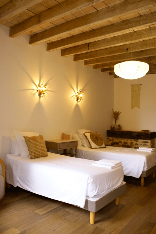 Domaine 5 chambres avec salles de bain privatives à 30mn du circuit