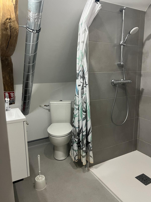 douche-gite-etage-16922 douche-gite-etage-16922