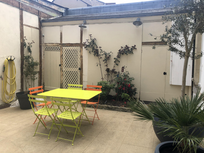 House exterior House exterior