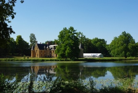 outdoor outdoor_le_mans_24h_race_castle