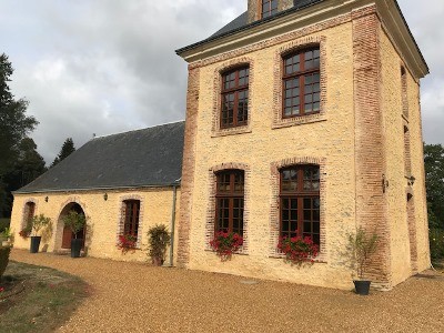 Cottage seen from the outside  cottage-circuit