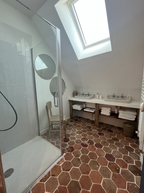 Salle de bain 3 - 55 min du circuit Salle de bain 3 - 55 min du circuit