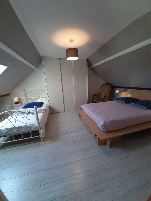 double bed + single bed	