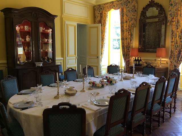 dining room dining_room_le_mans_castle_24h_race_2020